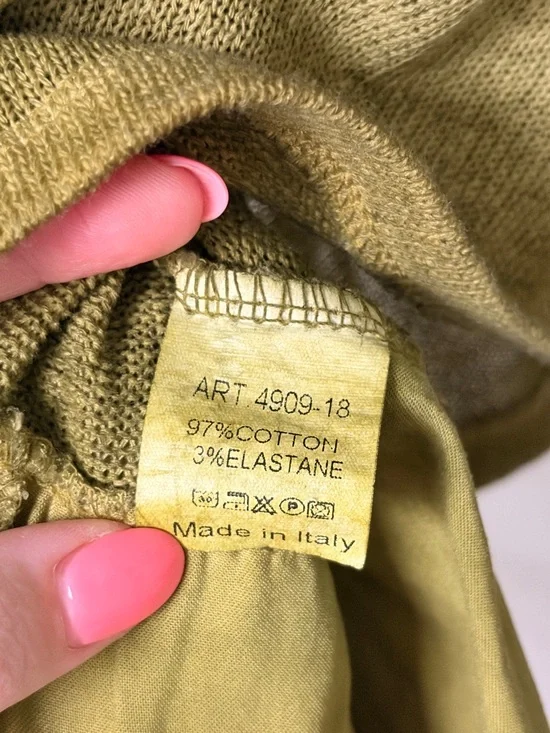 NWOT-LOVE Graphic Lightweight Sage Green Sweater - Picture 5 of 5